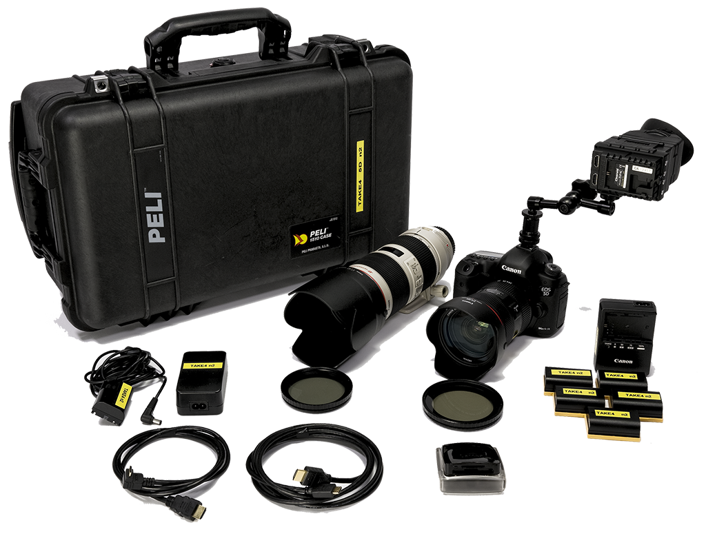Valise 5D et son équipement standard comprenant entre autre un objectif 70-200 mm et un objectif 24-70 mm